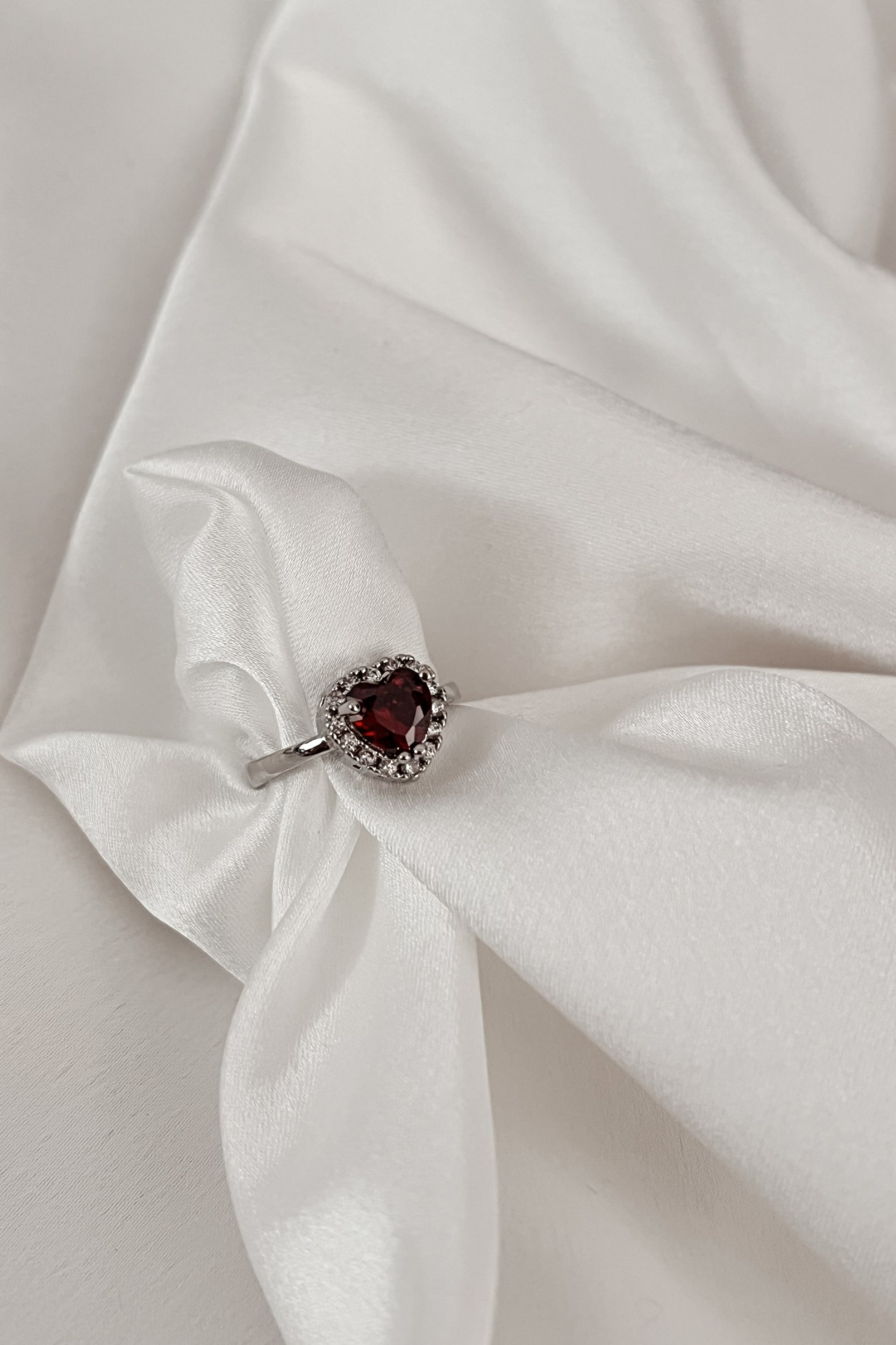 Δαχτυλίδι sana red